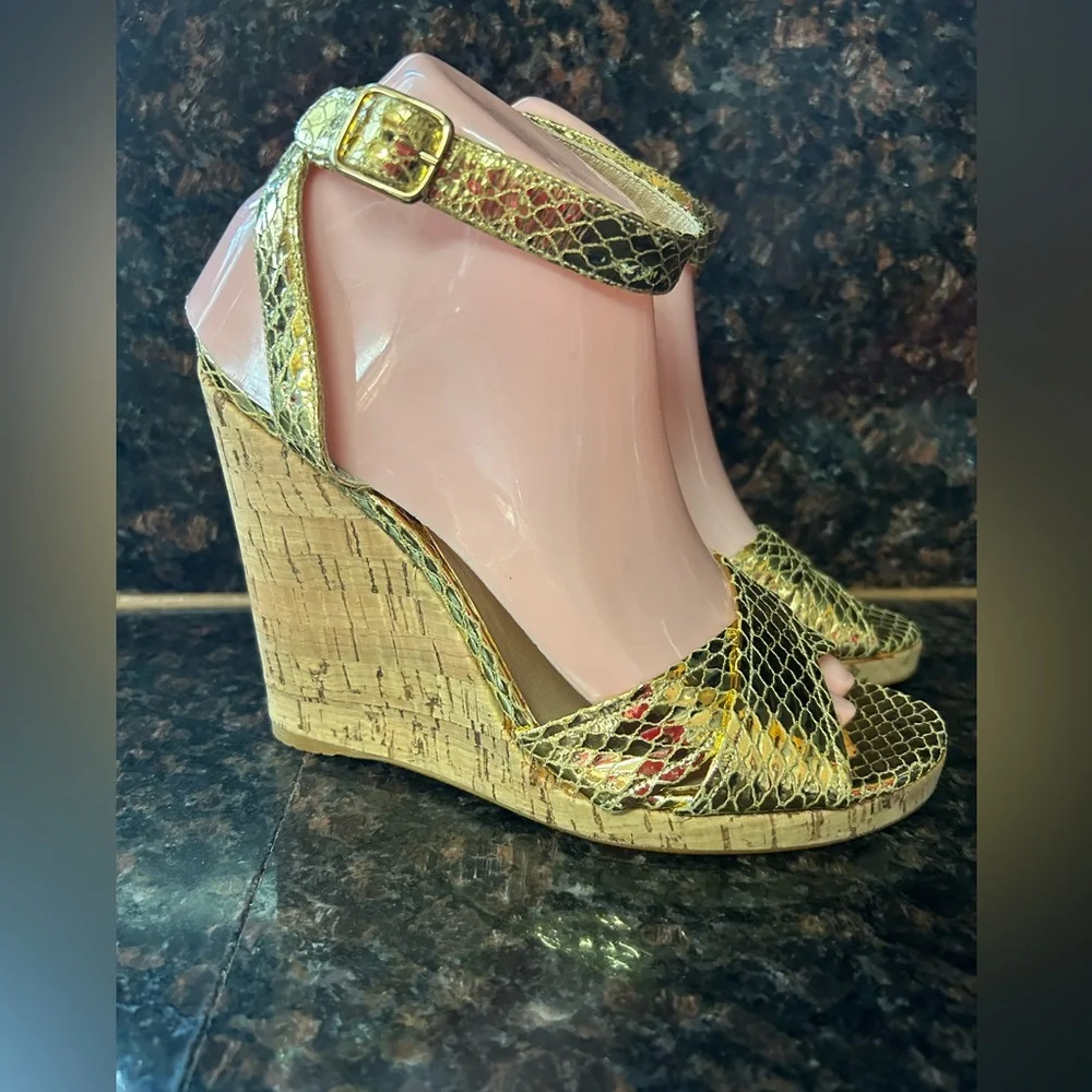 Stuart Weitzman metallic Gold snake print cork espadrilles ankle buckle strap 9